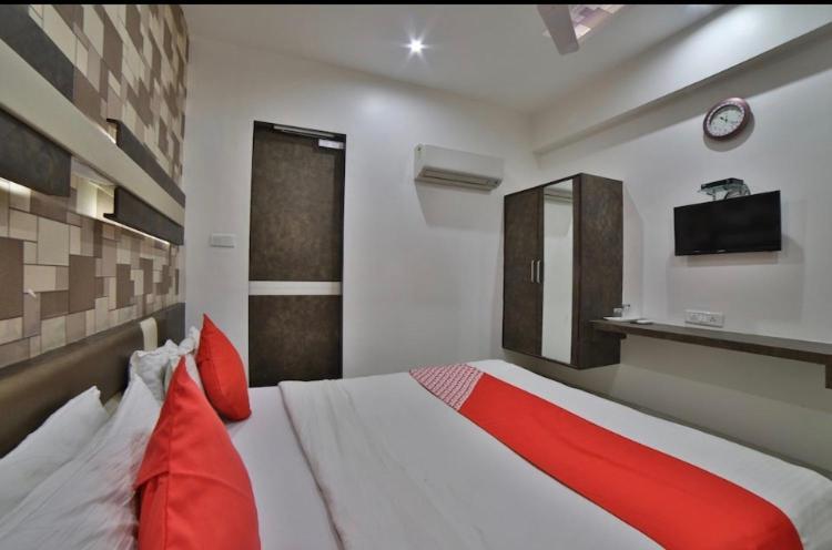 Hotel Green Apple Gandhinagar Esterno foto